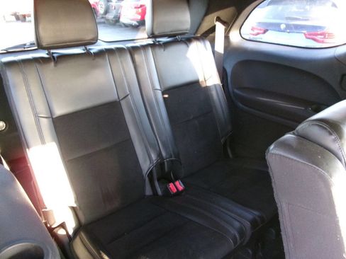 Used 2018 Dodge Durango GT image 25