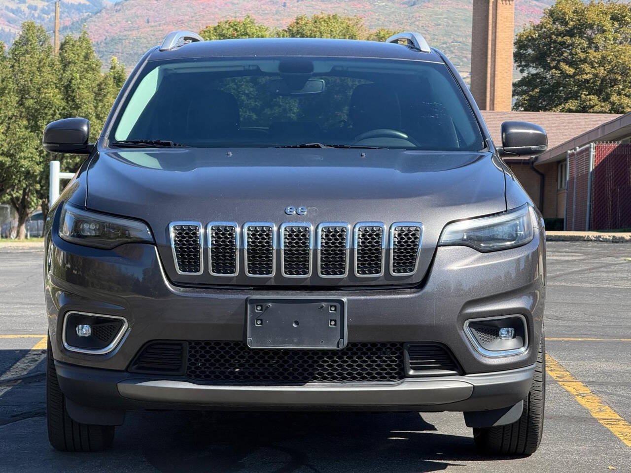 Used 2019 Jeep Cherokee Limited AWD/4WD image 8