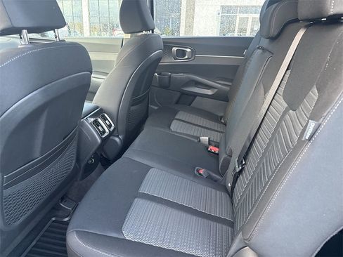 New 2026 Kia Sorento LX image 25
