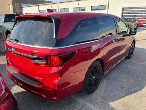 Used 2025 Honda Odyssey Sport-L image 2