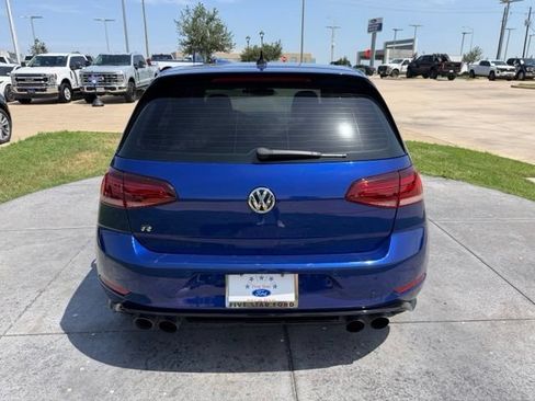 Used 2018 Volkswagen Golf R 4-Door AWD/4WD image 5