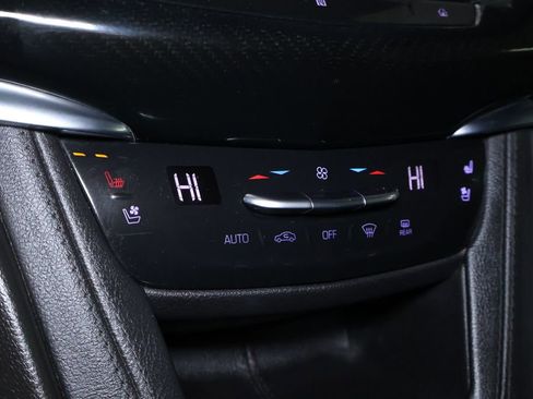 Used 2020 Cadillac XT6 Sport image 35