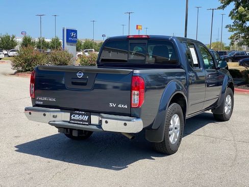 Used 2021 Nissan Frontier SV AWD/4WD image 7
