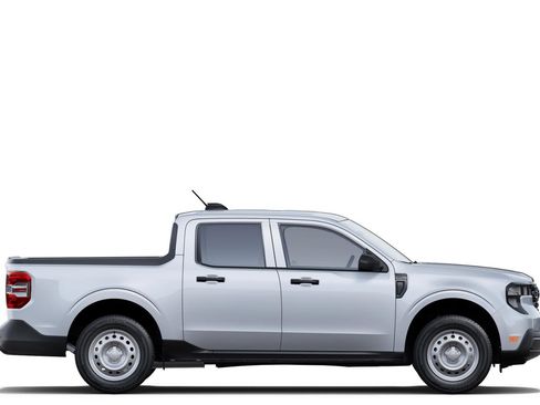 New 2025 Ford Maverick XL w/ Equipment Group 101A image 29