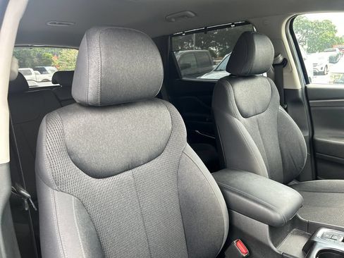 Used 2020 Hyundai Santa Fe SEL w/ Convenience Package FWD image 14