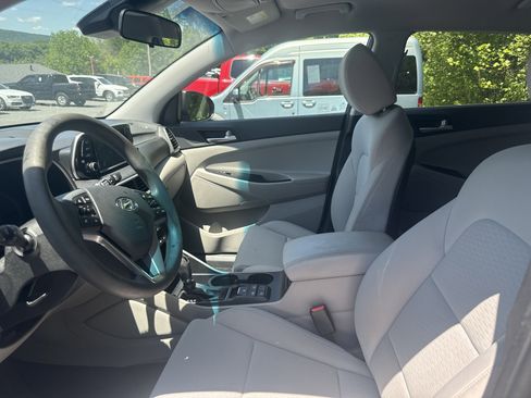 Used 2019 Hyundai Tucson SE AWD/4WD image 2