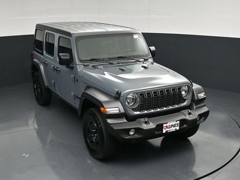 Used 2024 Jeep Wrangler Unlimited Sport AWD/4WD image 48