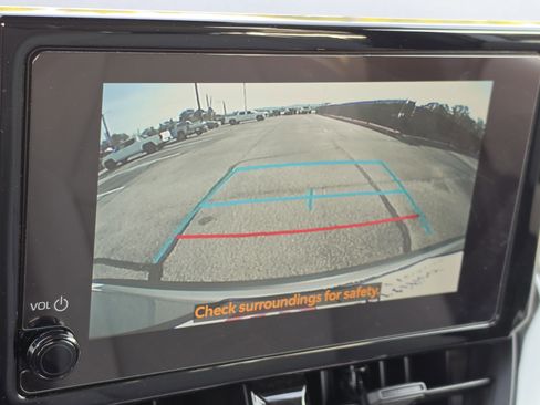 Certified 2025 Toyota Corolla Cross L image 21