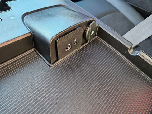 Used 2017 RAM 1500 Rebel w/ Luxury Group image 10