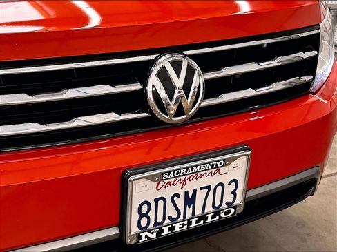 Used 2018 Volkswagen Tiguan S FWD image 33