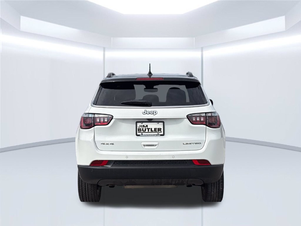Used 2025 Jeep Compass Limited AWD/4WD image 4