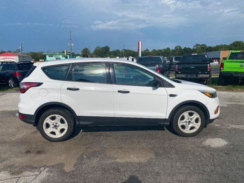 Used 2017 Ford Escape S FWD image 6