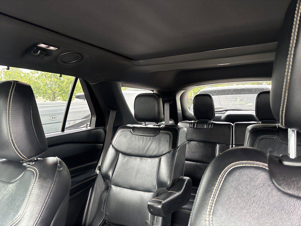 Used 2020 Ford Explorer ST w/ ST Street Pack AWD/4WD image 10
