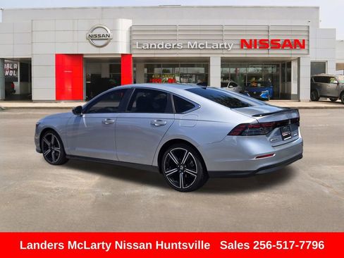 Used 2023 Honda Accord Sport image 6