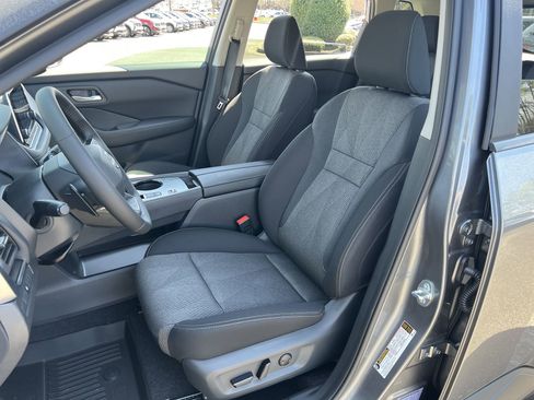 New 2026 Nissan Rogue SV image 15