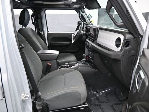 Used 2024 Jeep Wrangler Sport S AWD/4WD image 37