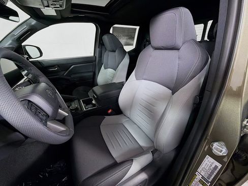 New 2026 Toyota Tacoma TRD Off-Road AWD/4WD image 11