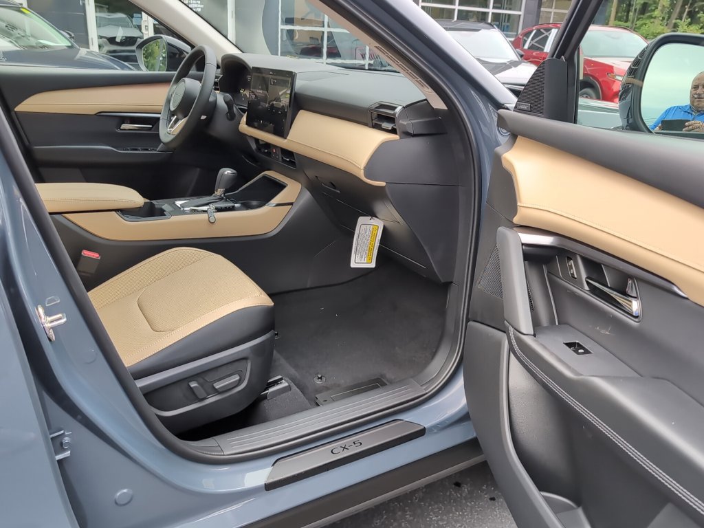 New 2026 MAZDA CX-5 2.5 S w/ Premium Package AWD/4WD image 9