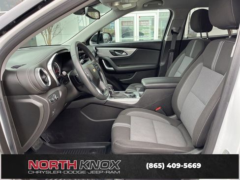 Used 2024 Chevrolet Blazer LT image 3