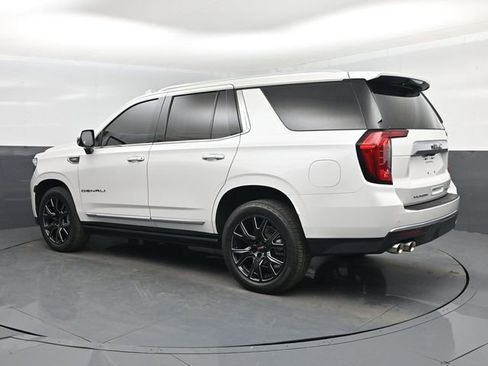 Used 2021 GMC Yukon Denali w/ Denali Premium Package RWD image 4