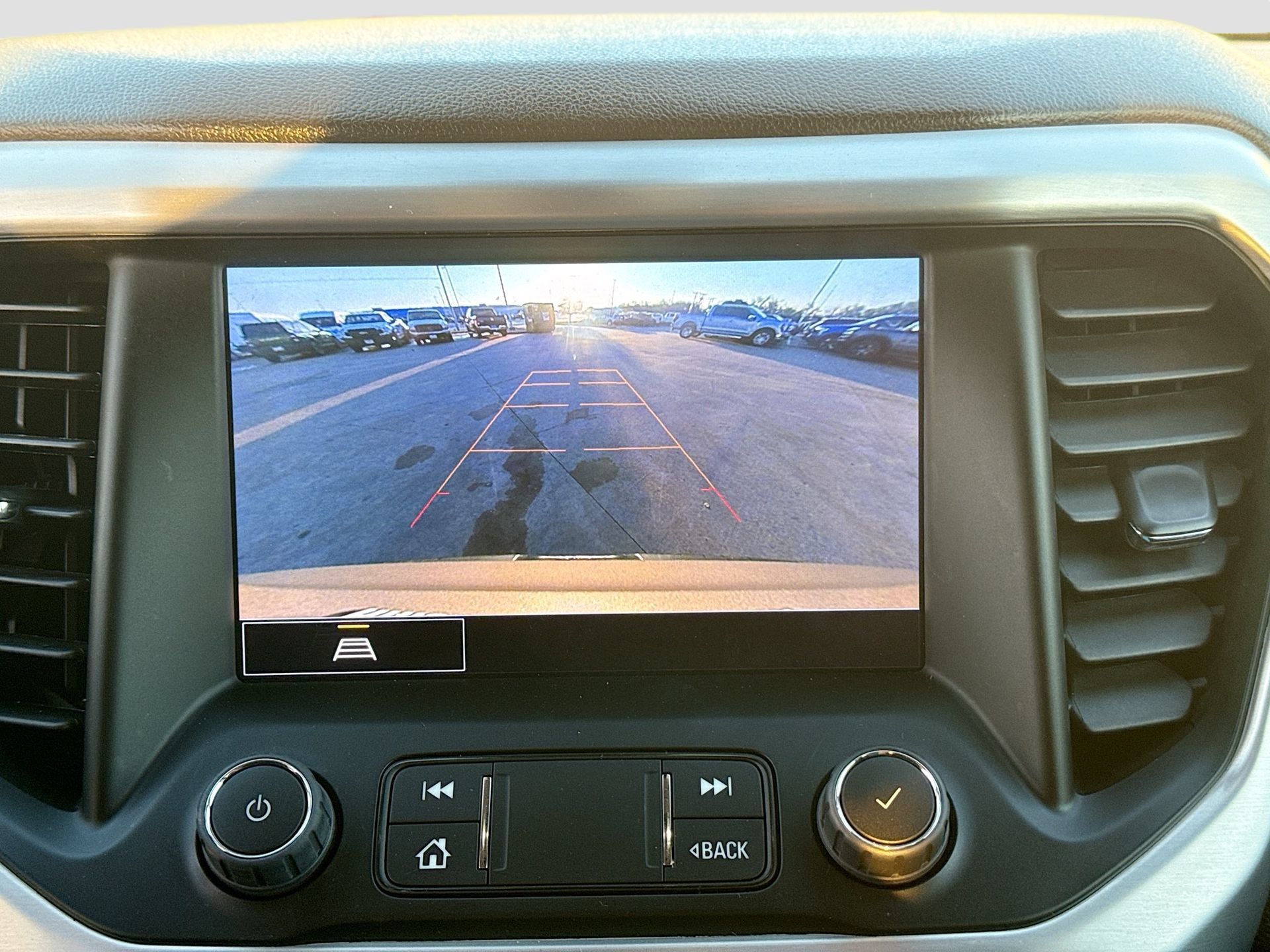 Used 2023 GMC Acadia SLT AWD/4WD image 14