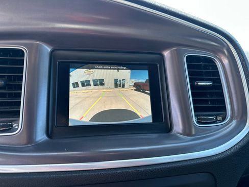 Used 2021 Dodge Charger SXT w/ Leather Interior Group image 25