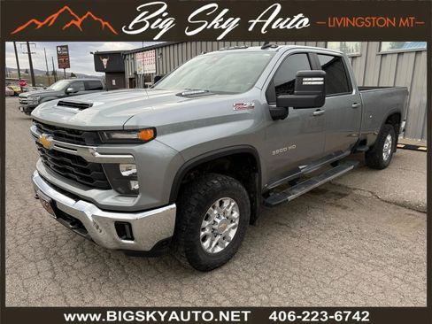 Used 2024 Chevrolet Silverado 3500 LT w/ All Star Edition AWD/4WD image 4