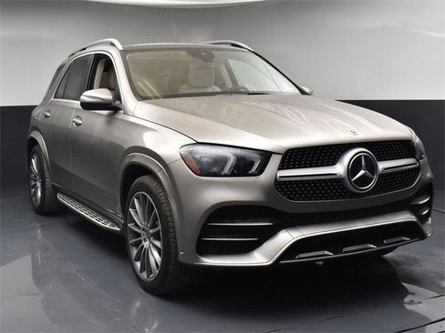 Used 2022 Mercedes-Benz GLE 350 w/ AMG Line Exterior image 3