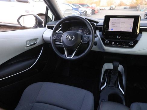Certified 2023 Toyota Corolla SE w/ SE Premium Package image 21
