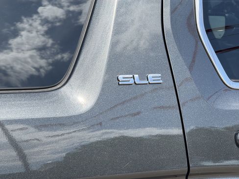 Used 2017 GMC Terrain SLE image 7