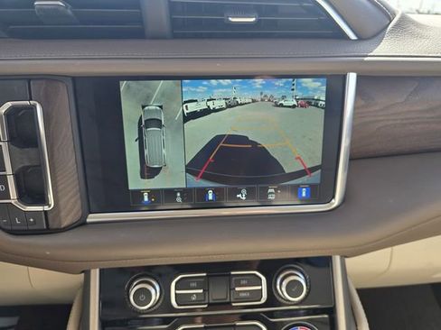Used 2022 GMC Yukon XL Denali image 23