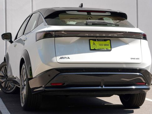 Used 2024 Nissan Ariya FWD image 5