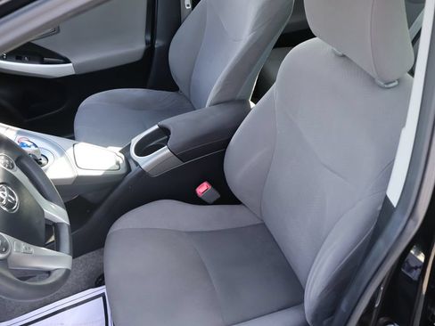 Used 2013 Toyota Prius Three w/ Solar Roof Pkg FWD image 18
