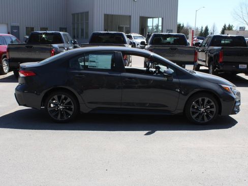 New 2026 Toyota Corolla SE FWD image 4