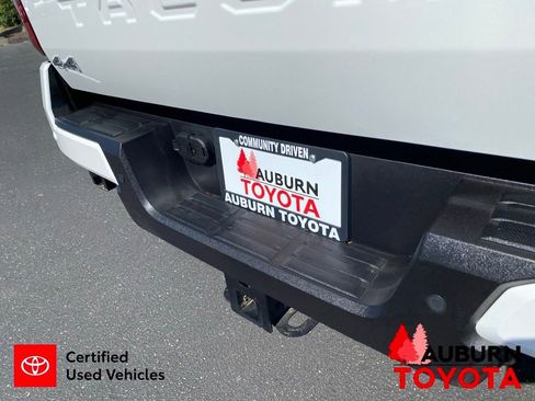 Certified 2025 Toyota Tacoma SR5 w/ SR5 Upgrade Package AWD/4WD image 8