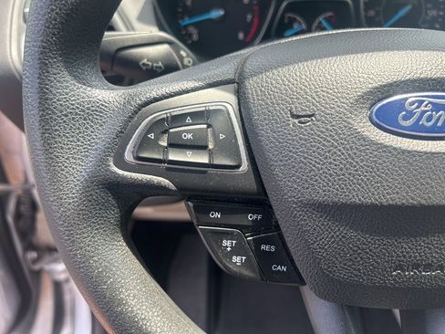 Used 2018 Ford Escape SE FWD image 20