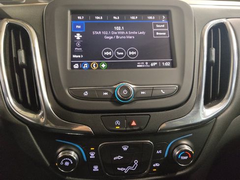 Used 2023 Chevrolet Equinox LT image 25