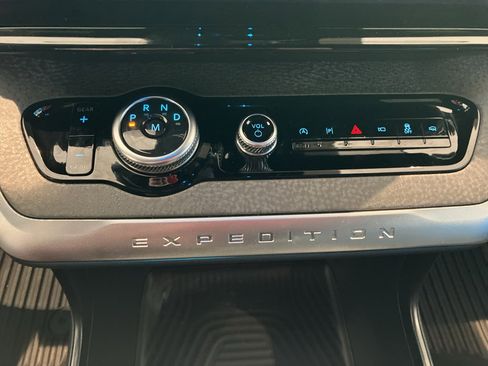 New 2025 Ford Expedition Tremor image 19