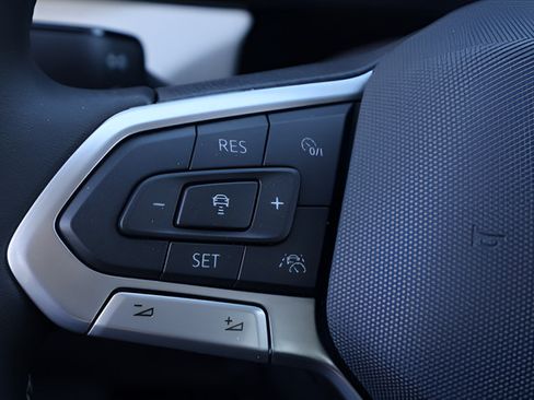 Certified 2026 Volkswagen Taos S FWD image 20