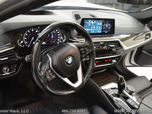 Used 2018 BMW 530e RWD image 16