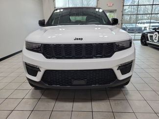 New 2025 Jeep Grand Cherokee Limited video 2