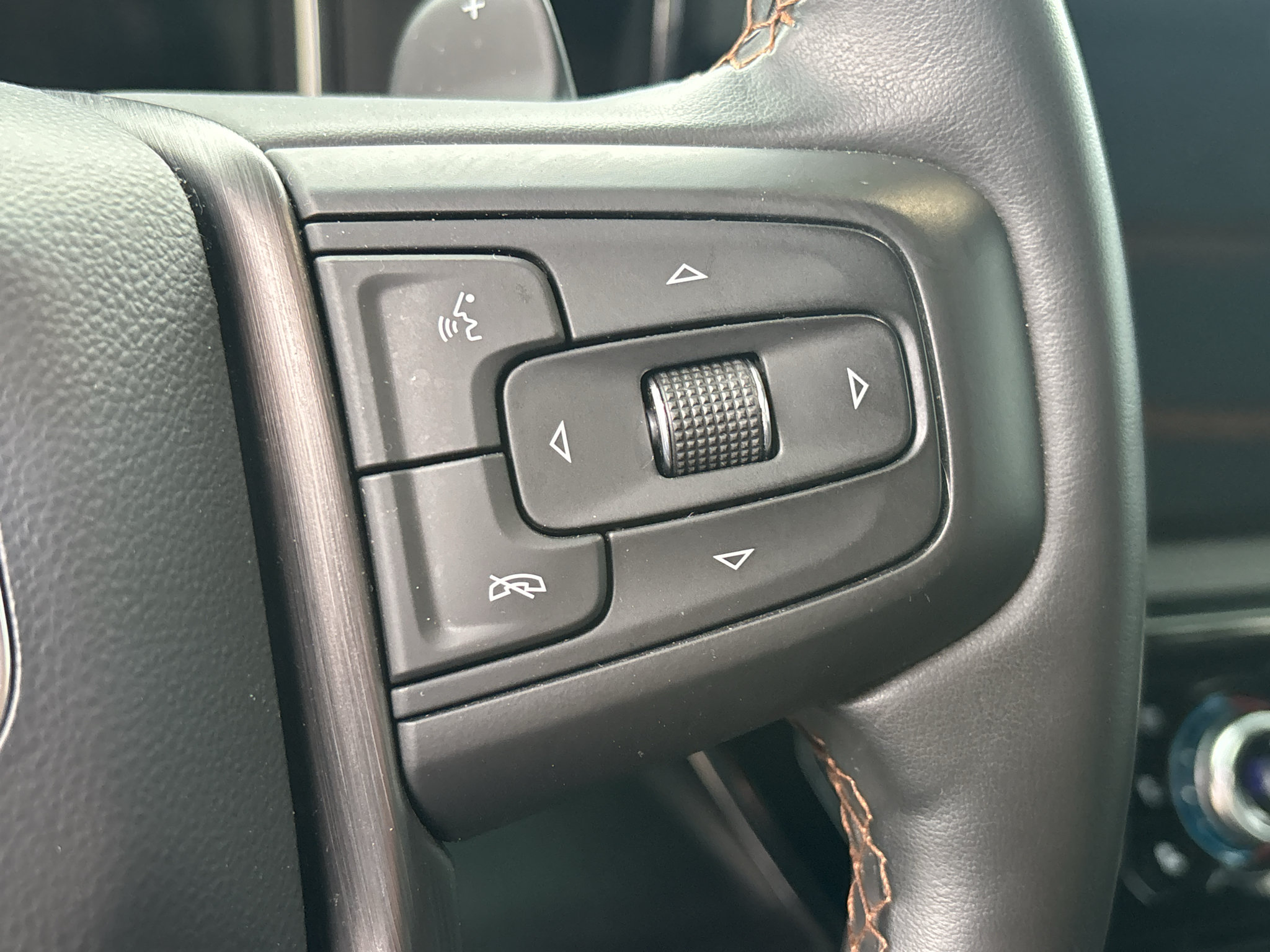 Used 2025 GMC Sierra 1500 AT4 AWD/4WD image 25