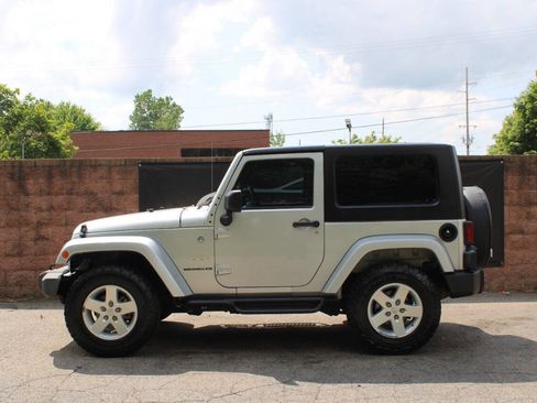 Used 2007 Jeep Wrangler Sahara w/ PWR Convenience Group image 2