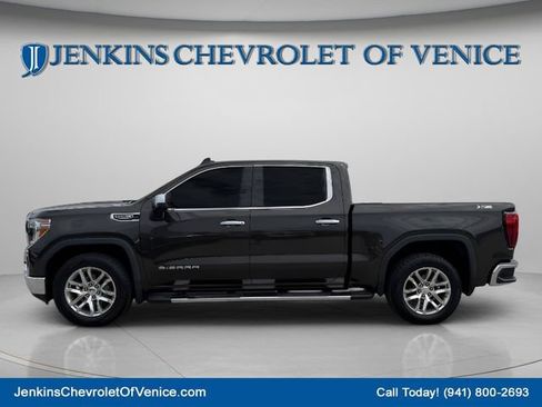 Used 2021 GMC Sierra 1500 SLT w/ SLT Premium Plus Package AWD/4WD image 9