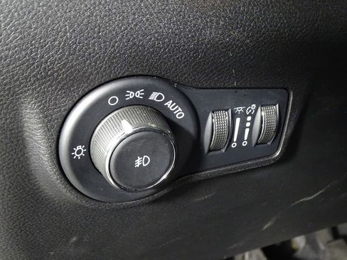 Used 2022 Jeep Compass Latitude w/ Convenience Group image 17