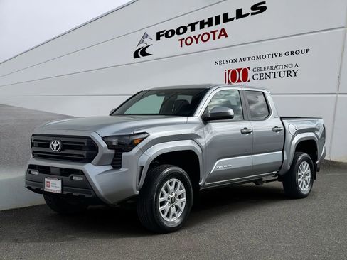 Certified 2024 Toyota Tacoma SR5 image 3