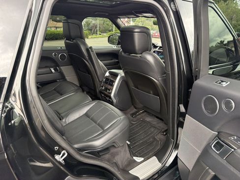 Used 2018 Land Rover Range Rover Sport HSE AWD/4WD image 38