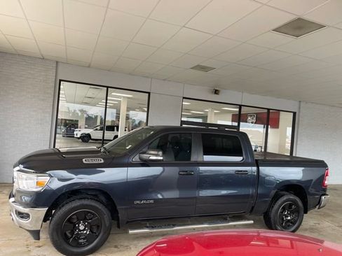 Used 2019 RAM 1500 Big Horn AWD/4WD image 3