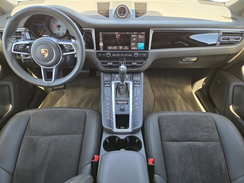 Used 2020 Porsche Macan S image 20
