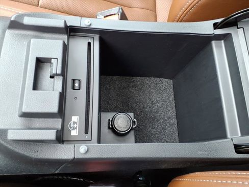 Certified 2025 Subaru Outback Touring w/ Popular Package #2 image 11